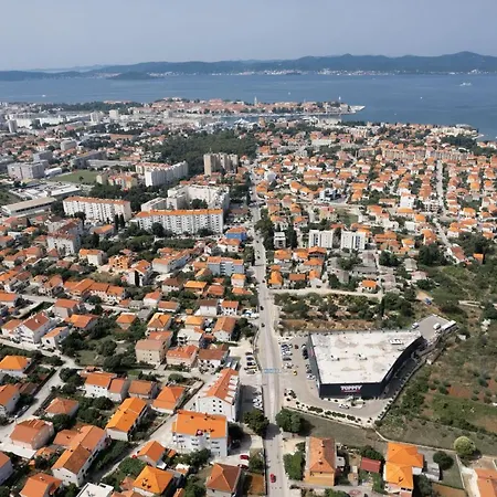 Apartament Oblica *